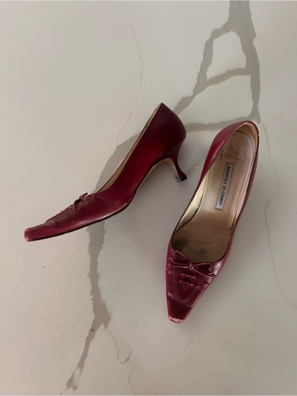 Manolo Blahnik Burgundy Pointed-Toe Leather Pumps With Bow Detail — image 2 of 3